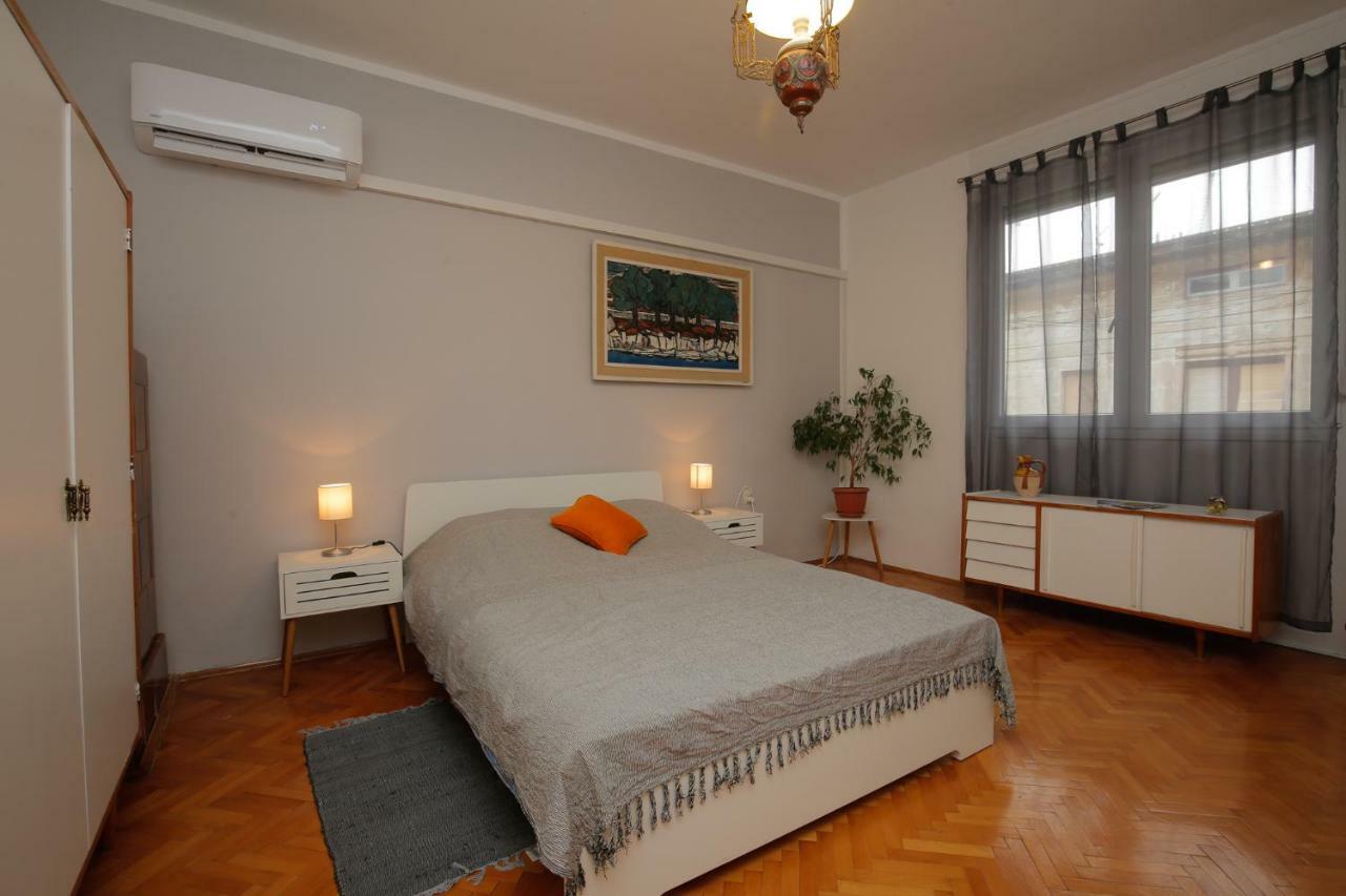Pietas Iulia Apartment Pula Exterior photo