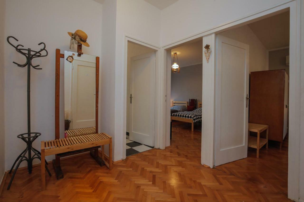 Pietas Iulia Apartment Pula Exterior photo