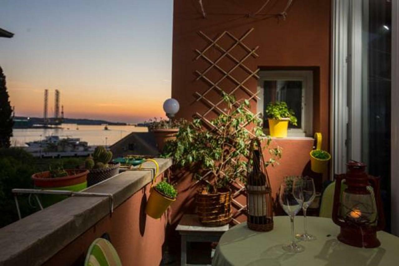 Pietas Iulia Apartment Pula Exterior photo